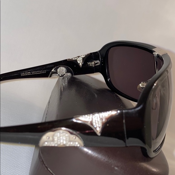 Louis Vuitton sunglasses main image 8